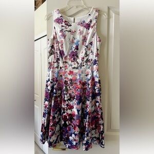 New York & Company Dress Size 8 White Purple Green Floral Dress